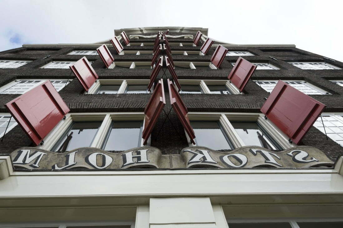 Take a look within the 7-cabin superyacht with an underwater living room that was simply named quality in magnificence for indoors and outside layout