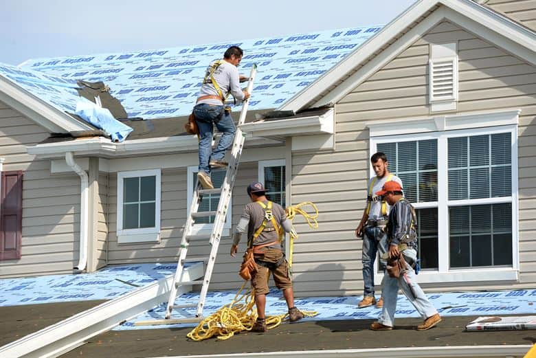 Experts endorse house owners to beware of roofing scams after storms