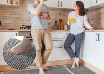 Top 10 Best Kitchen Rugs Reviewed And Compared