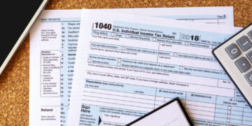 Real Estate Agent Tax – What Do You Have to Pay When You Sell a House?