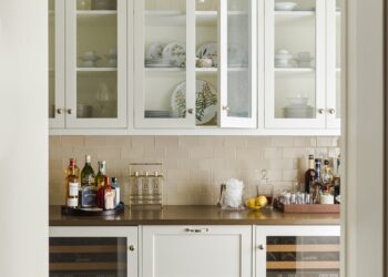 Creating a Chic and Functional Butler Pantry: 10 Ideas to Elevate Your Home Organization Game