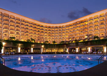 Modern Hotel Architectural Designs: Blending Luxury and Function